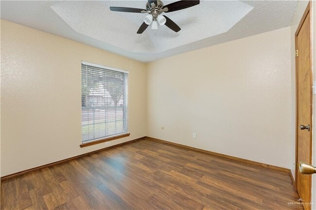 Building Photo - 13 Verdin Ave