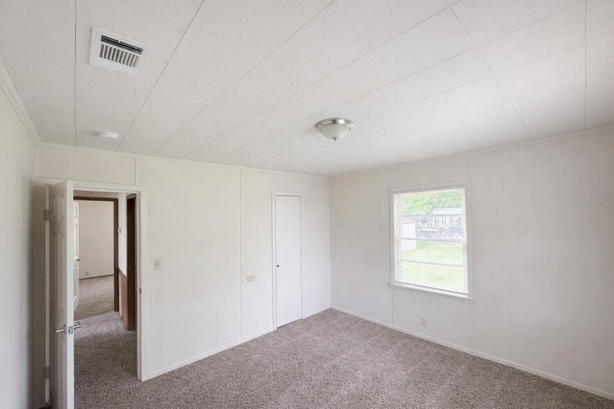 Building Photo - 413 Bolliger Blvd