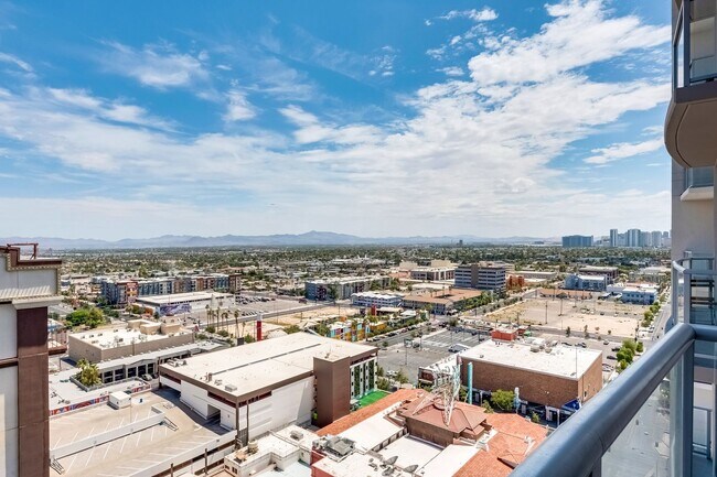 Building Photo - 150 Las Vegas Blvd N