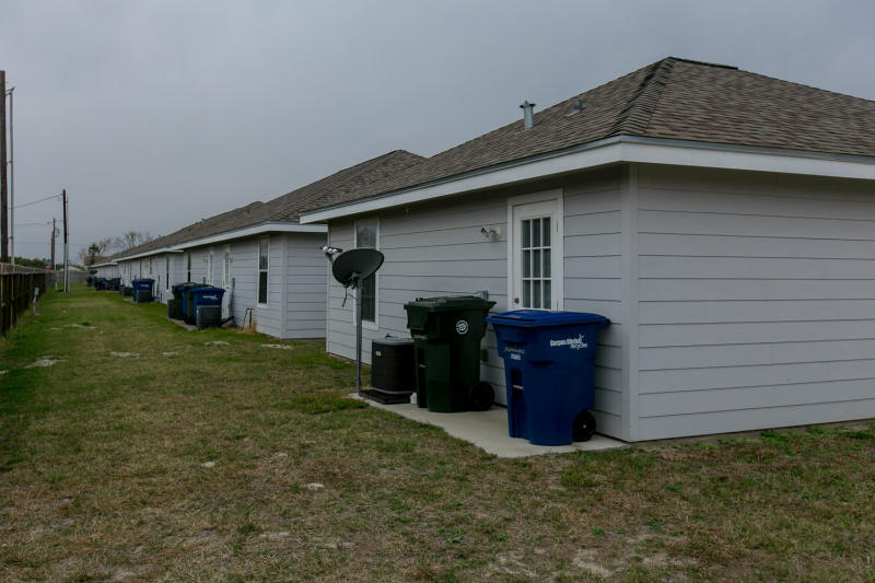 Building Photo - 430 Knickerbocker St