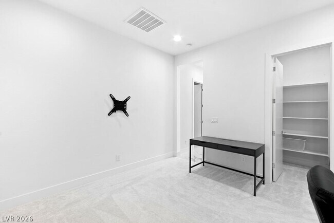 Building Photo - 4315 N Dapple Gray Rd