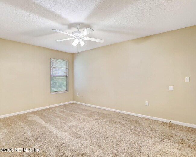 Building Photo - 8448 Kona Ave