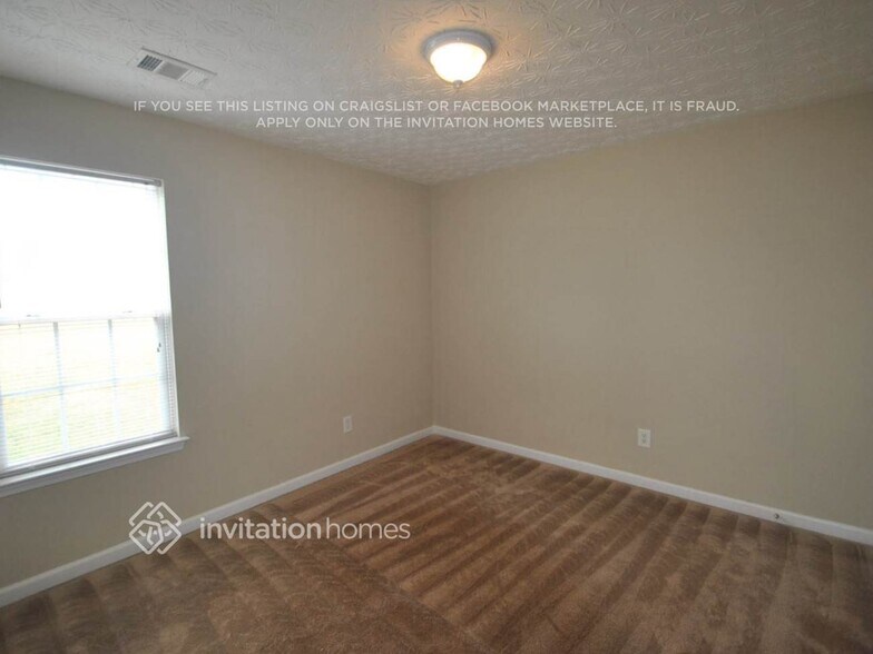 Building Photo - 209 Sableshire Way