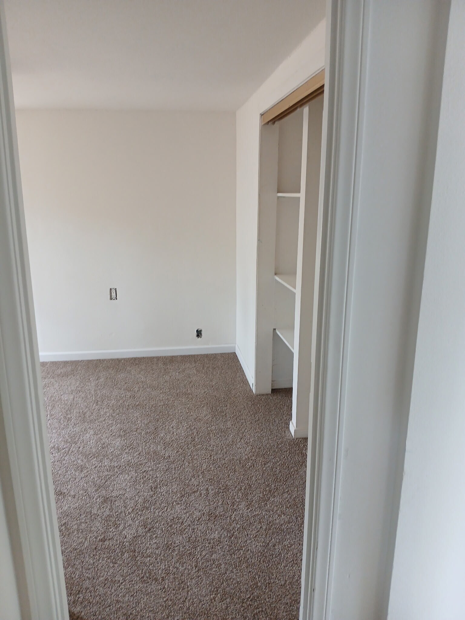 Building Photo - 2530 Cherimoya Dr