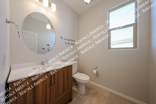 Building Photo - 11128 S 54th Ln