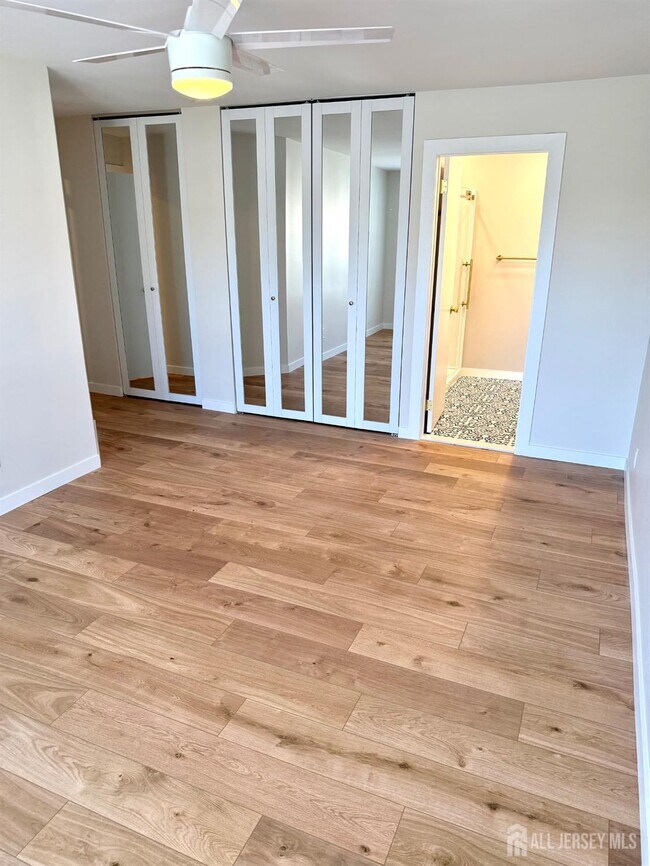 Building Photo - 1511 Pebble Pl