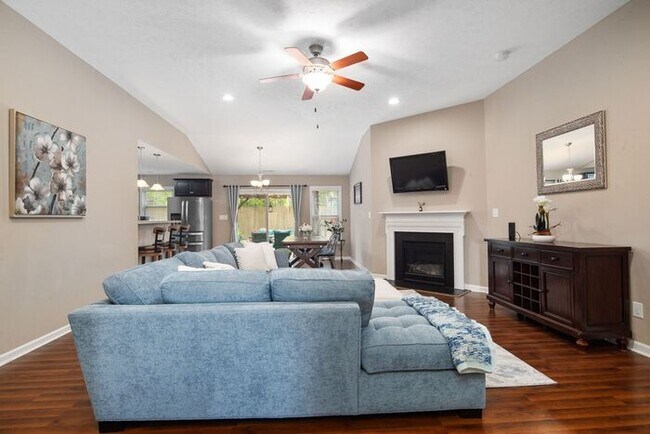 Building Photo - 3 Bedroom Ranch w/ Bonus