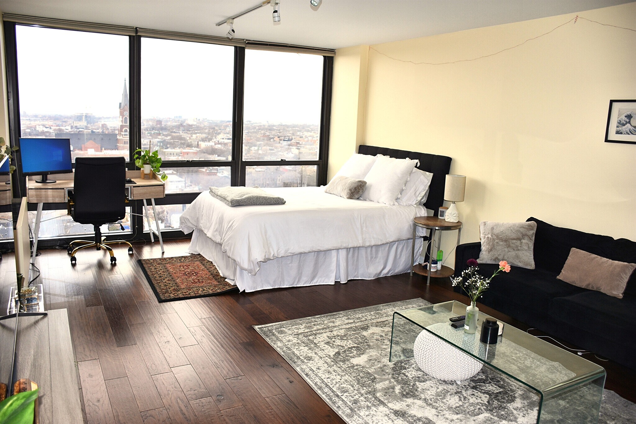 Building Photo - 1636 N Wells St