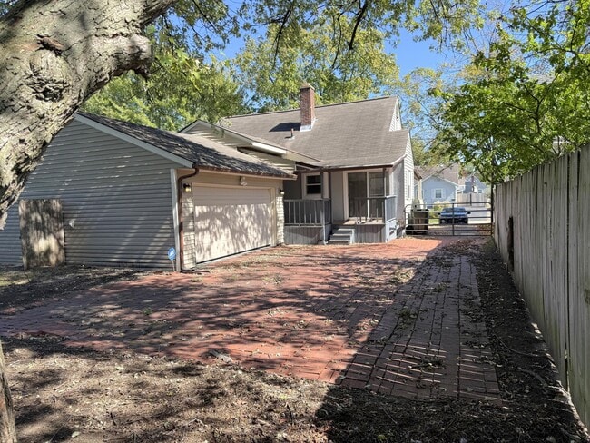 Building Photo - 3175 Karl Rd