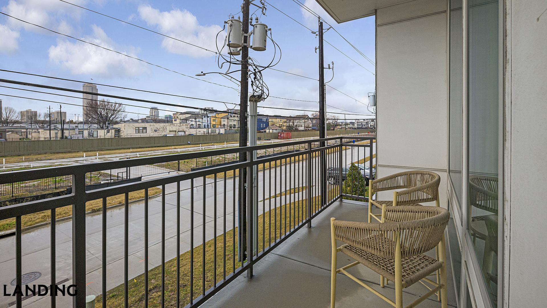 Building Photo - 3030 Summer St