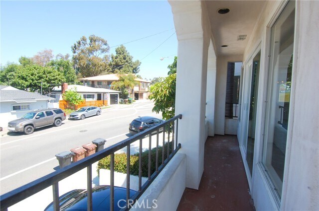 Building Photo - 223 W Avenida Palizada