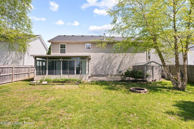 Building Photo - 6606 Timberbend Dr