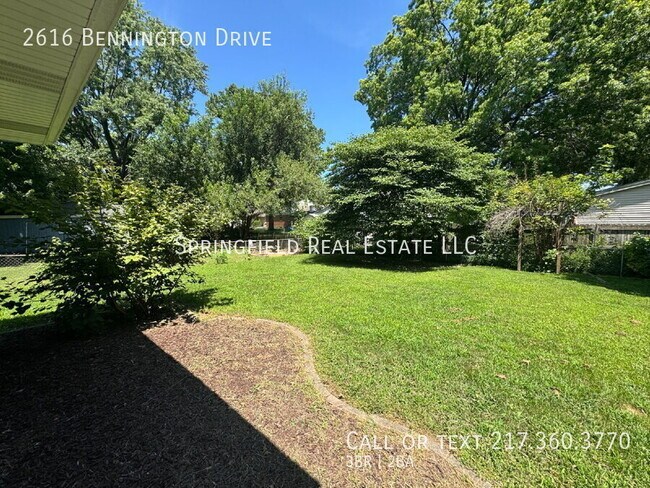 Building Photo - 2616 Bennington Dr