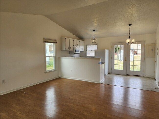 Building Photo - 5506 Dendron Dr