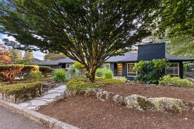 Building Photo - 3145 SW 98th Ave
