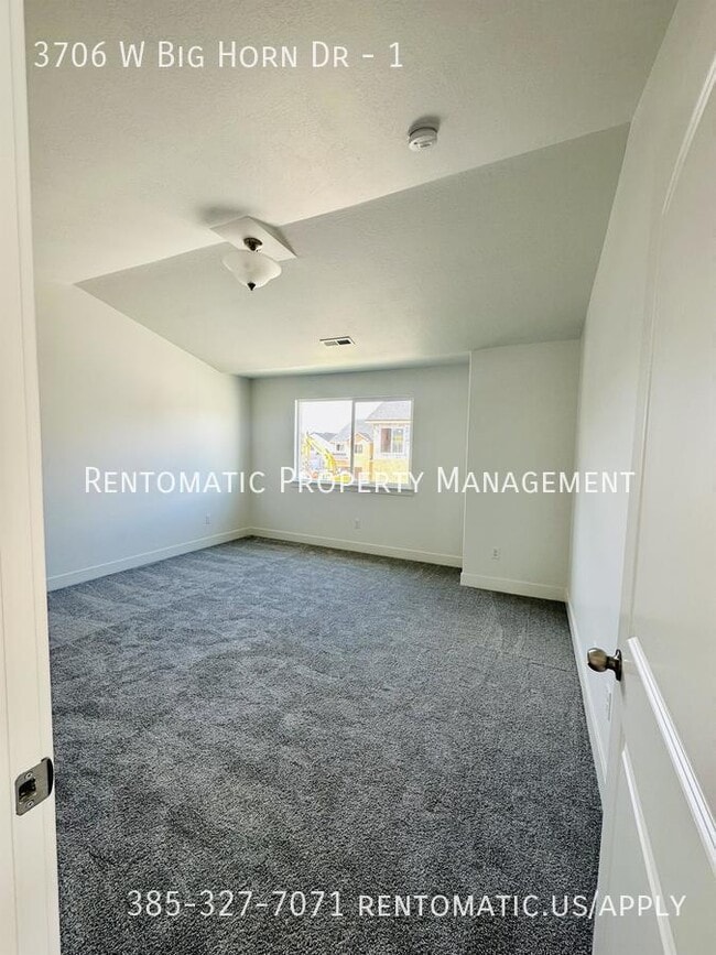 Building Photo - 3706 Big Horn Dr