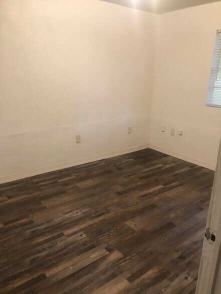 Building Photo - 3009 Gaines St