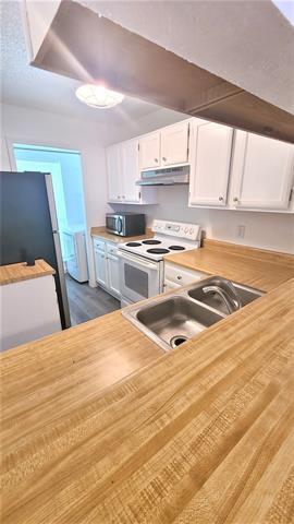 Building Photo - 649 Carriagehouse Ln