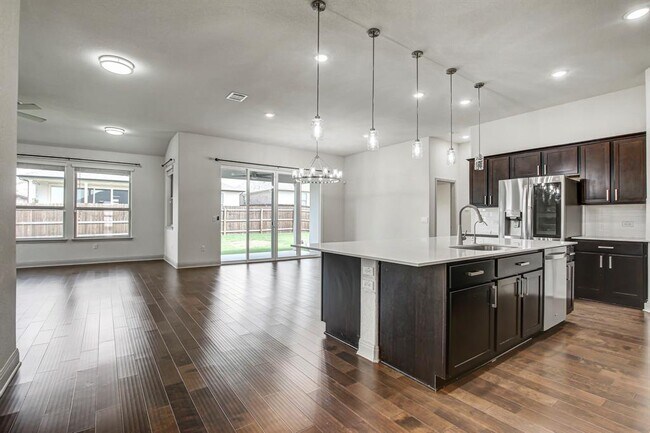 Building Photo - 18012 Stefano Dr