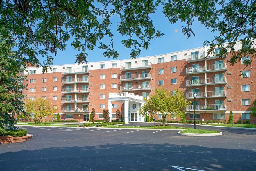Towers of Colonie 420 Sand Creek Rd Albany NY 12205 Apartment Finder