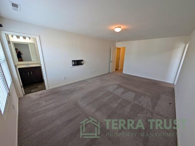 Building Photo - 848 Georgia Oak Ln