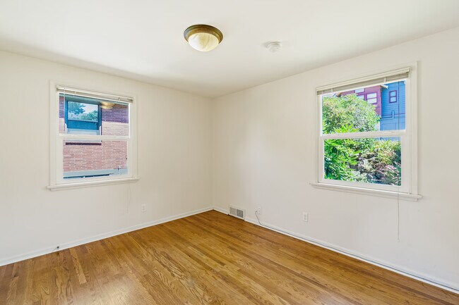 Building Photo - 4312 3rd Ave NW