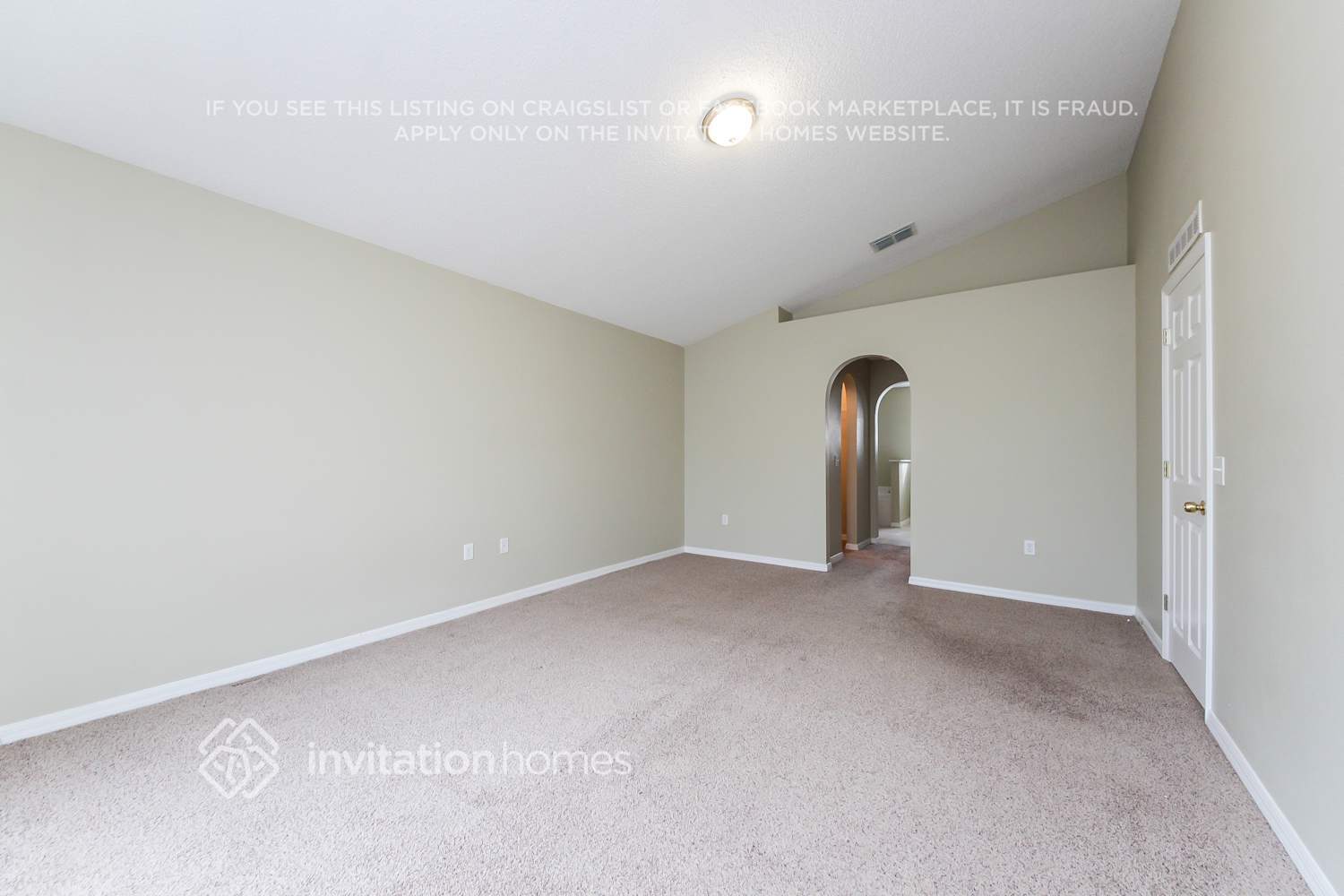 Building Photo - 1130 St Tropez Ct