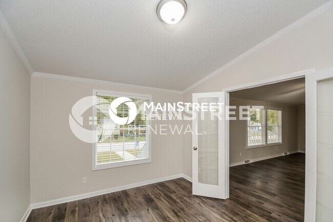 Building Photo - 3 Bedroom Pet-Friendly Home in WAKE FOREST...