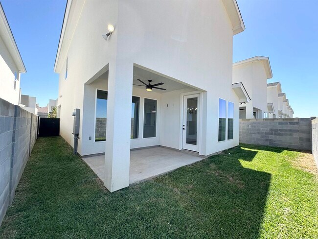 Building Photo - 7524 Cresta Bella Rd