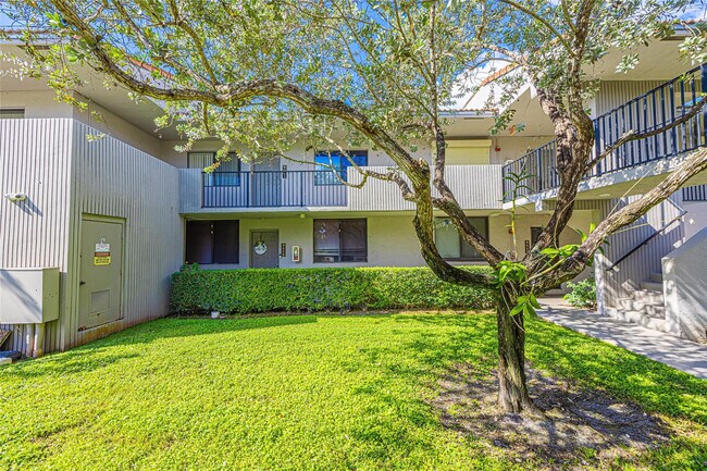 Building Photo - 9541 SW 1st Ct