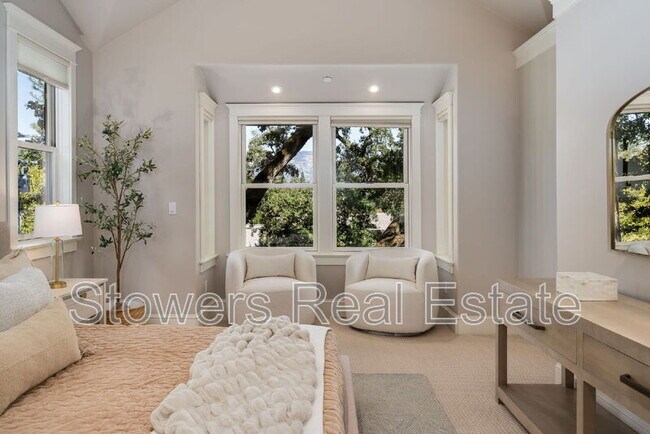 Building Photo - 775 Kirkcrest Rd