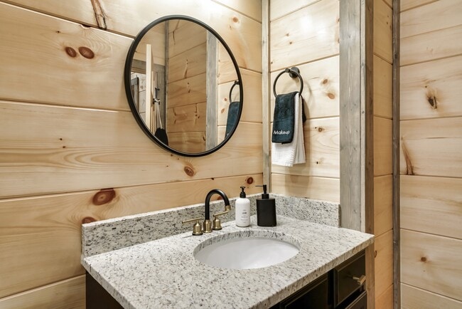 Building Photo - 2127 Eagle Feather Dr