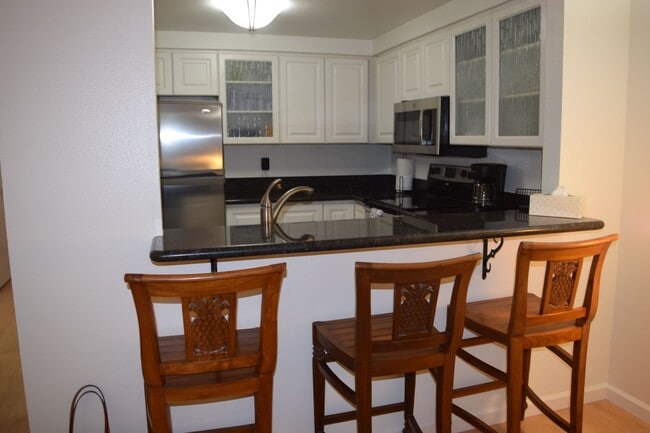 Building Photo - Kihei Shores F208 2 bd. 2 ba. furnished unit. Available June 15th or July 1st