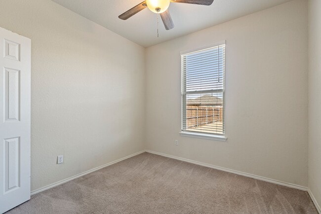 Building Photo - Beautiful 3 bedroom, 2.5  bathroom home in Liberty Hill!!!