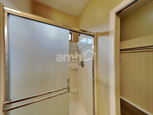 Building Photo - 1990 E Vera Cruz Vis