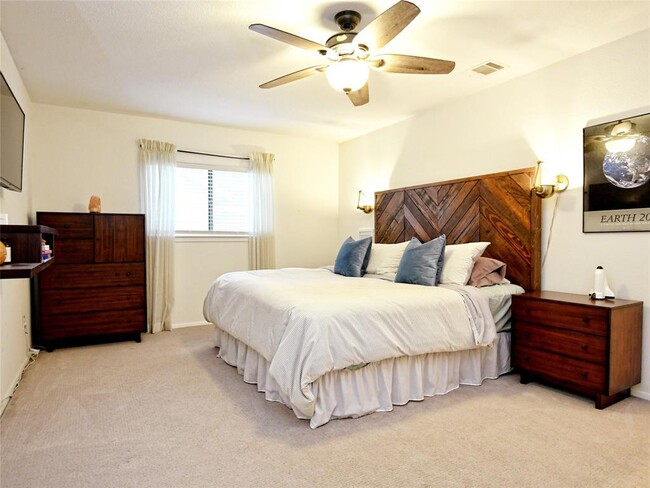 Building Photo - 8405 Red Willow Dr