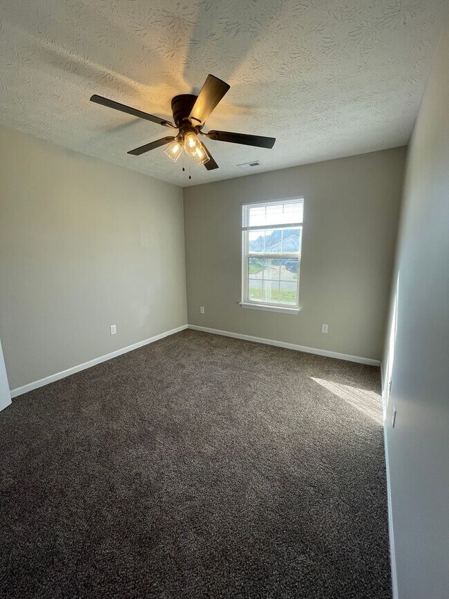 Building Photo - Three Bedroom Single Family Home - West La...