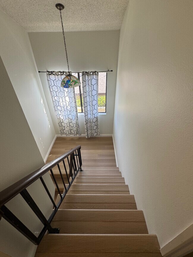 Building Photo - 15220 S Normandie Ave