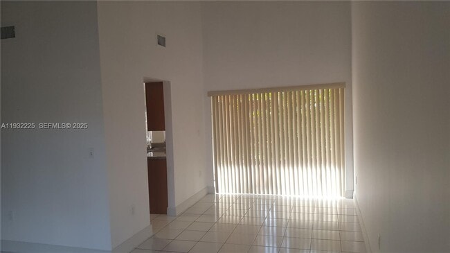 Building Photo - 11860 SW 92nd Ln