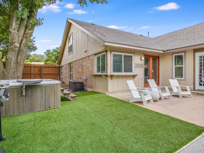Building Photo - 14611 Gold Fish Pond Ave
