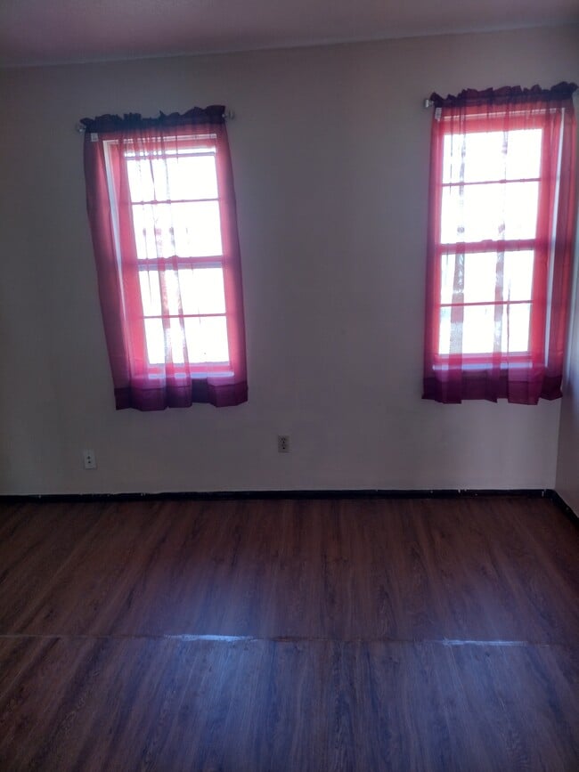 Building Photo - 11619A Food Ln
