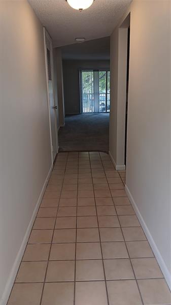 Building Photo - 8735 Ramblewood Dr