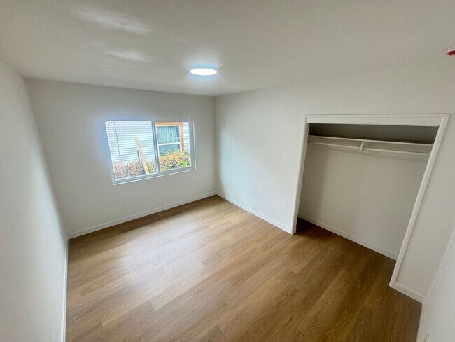 Building Photo - Beautiful Logan Heights Remodeled House