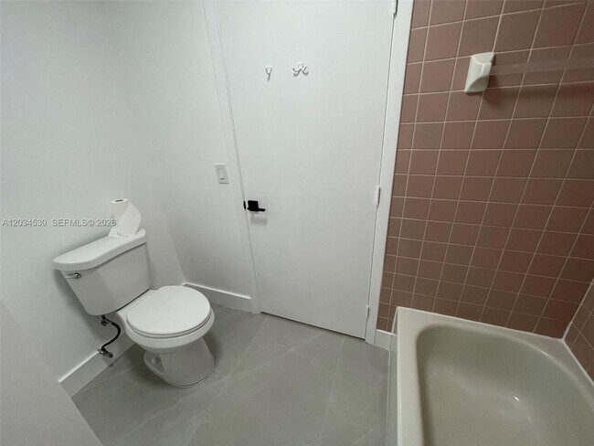 Building Photo - 3325 NW 79th Way