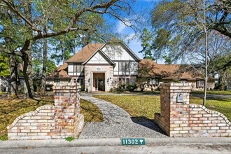 Building Photo - 11302 Hylander Dr