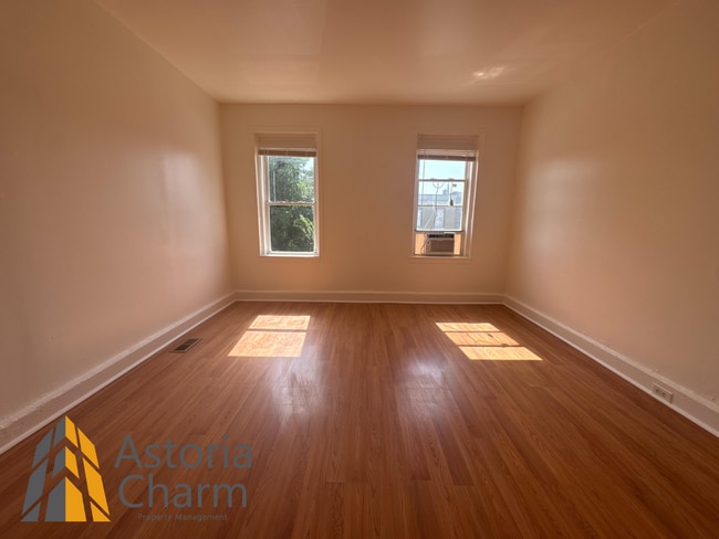 Building Photo - Rent Offers Accepted!