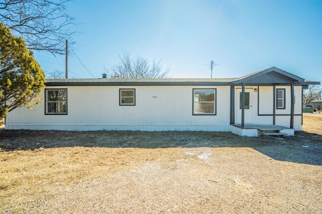 Primary Photo - Quiet and secluded home in Granbury