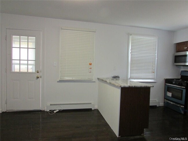Building Photo - 225 Colden Hill Rd