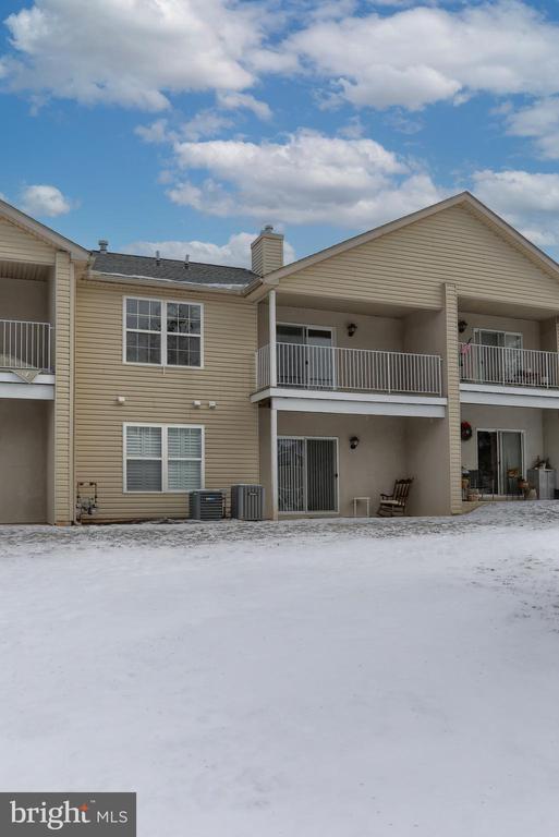 Building Photo - 211 Sparrow Rd