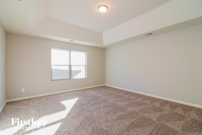 Building Photo - 181 Daisy Cir